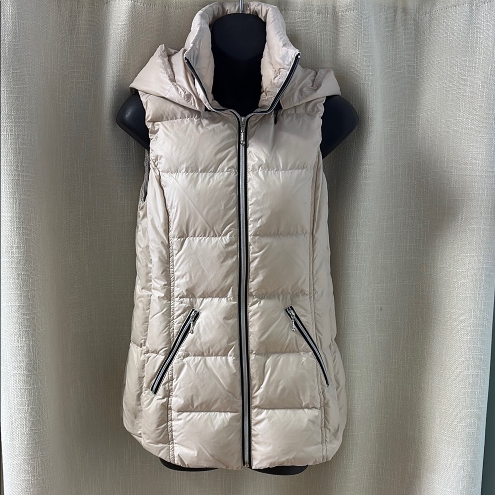 Cream Puffer Vest with Hood Duck Down